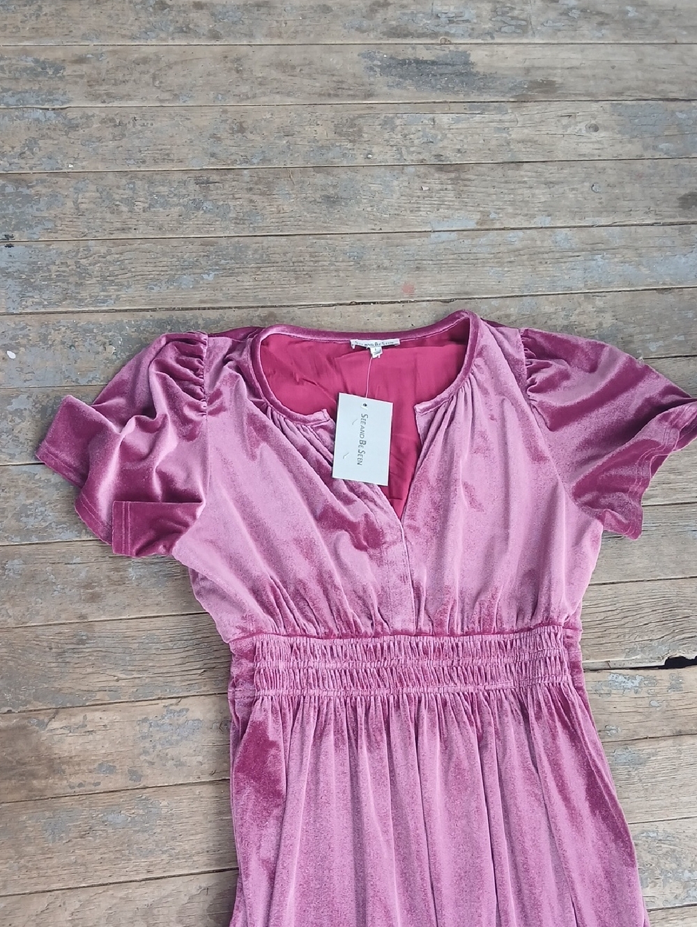 NWT See Amd Be Seen Mauve Velvet Tiered Maxi Dress Size Large - Picture 2 of 5